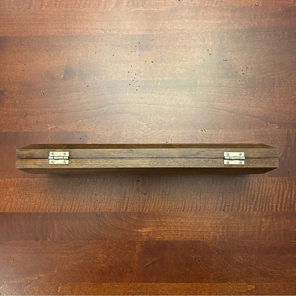 Oneida Will O' Wisp Two Piece Carving Set in walnut wood box